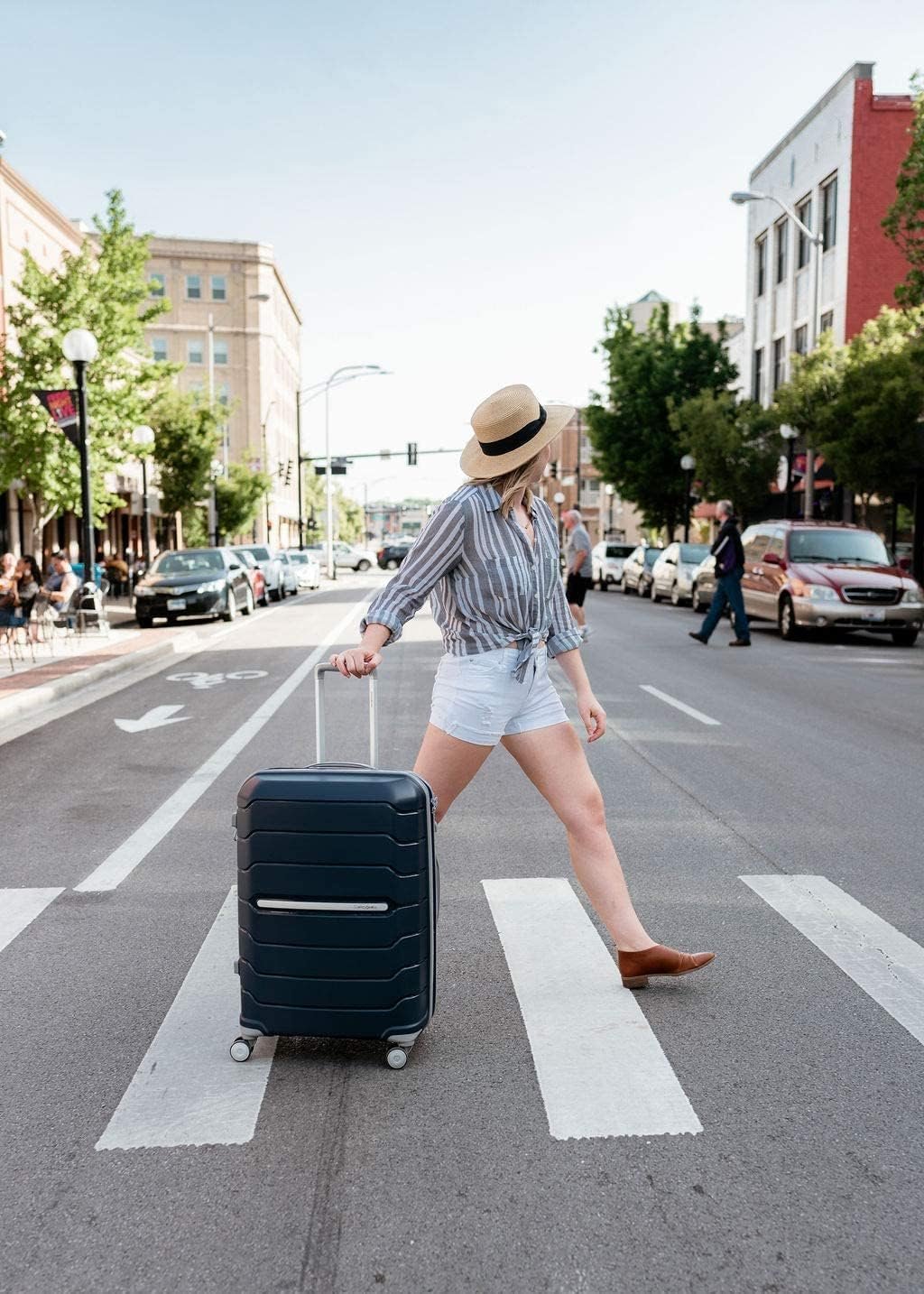Samsonite Freeform 28-Inch Large Luggage with Dual 360° Spinner Wheels - Checked Suitcase - TSA Lock, Airline-Approved - Lightweight Durable Polypropylene Expandable Hardshell - Navy - Image 2