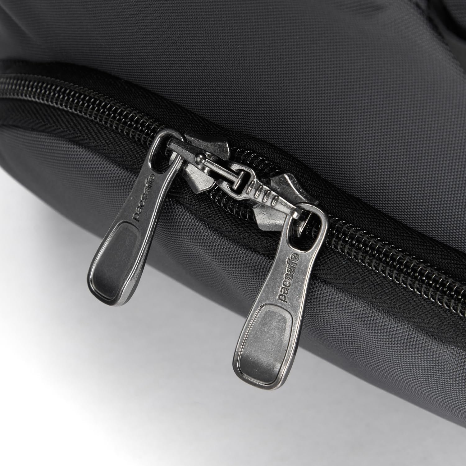 Pacsafe Venturesafe EXP35 Anti Theft Travel Backpack, Slate - Image 8