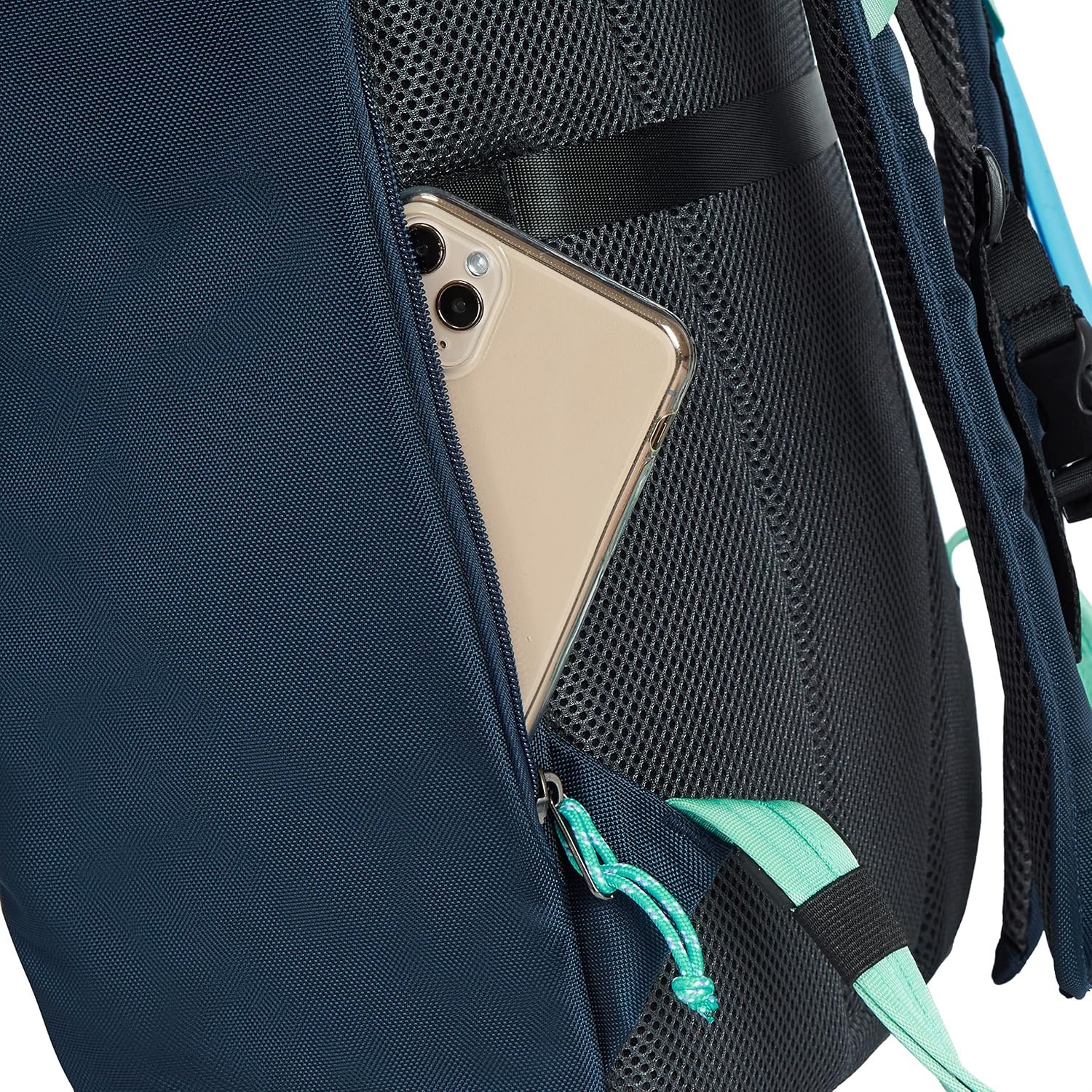 Travelon Anti-Theft Greenlander 21L Backpack - Image 10